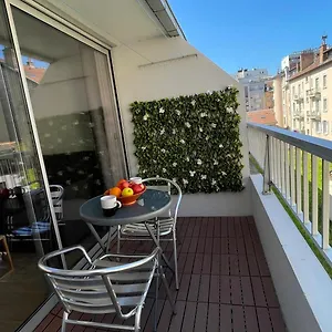 Apartment Plein Centre, Calme, Parking Inclus, Piscine Et Gardien, Grenoble